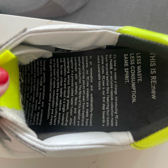 Men’s Golden Goose Size 43 Model P448 - Picture 2 of 5